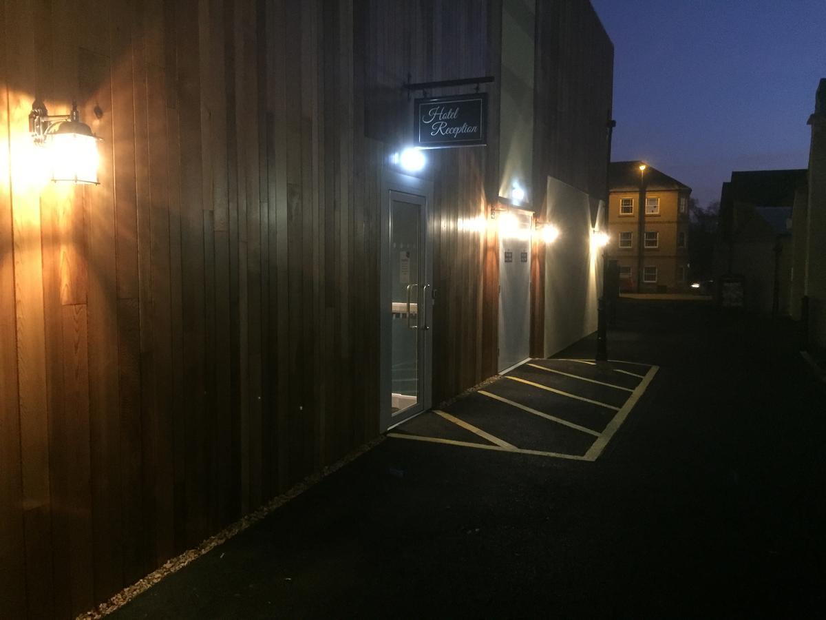 Sandford House Hotel Wetherspoon Huntingdon Exteriér fotografie